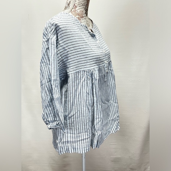 🛍️MAX STUDIO Blue and white stripe casual top size XS - Picture 7 of 13